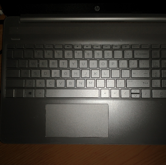 HP Laptop - Picture 3 of 4